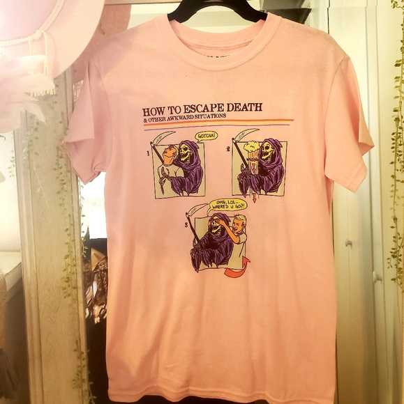 Baby Pink Graphic Tee - Picture 2 of 2